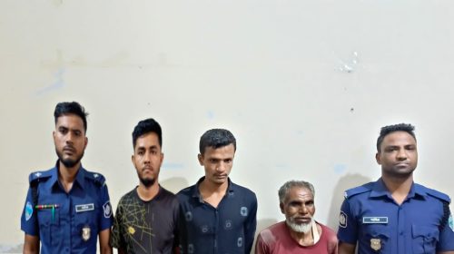 রাঙামাটিতে পুলিশের অভিযানে মাদক কারবারি সহ আটক