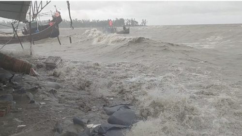 ৭ জেলায় ঝোড়ো হাওয়া ও বজ্রবৃষ্টির পূর্বাভাস, নদীবন্দরে সতর্কতা