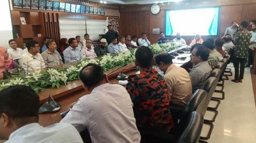 গাইবান্ধার উন্নয়ন ও জনসেবা নিয়ে প্রশাসনের সঙ্গে এমপি মমতাজ আলোর মতবিনিময় সভা